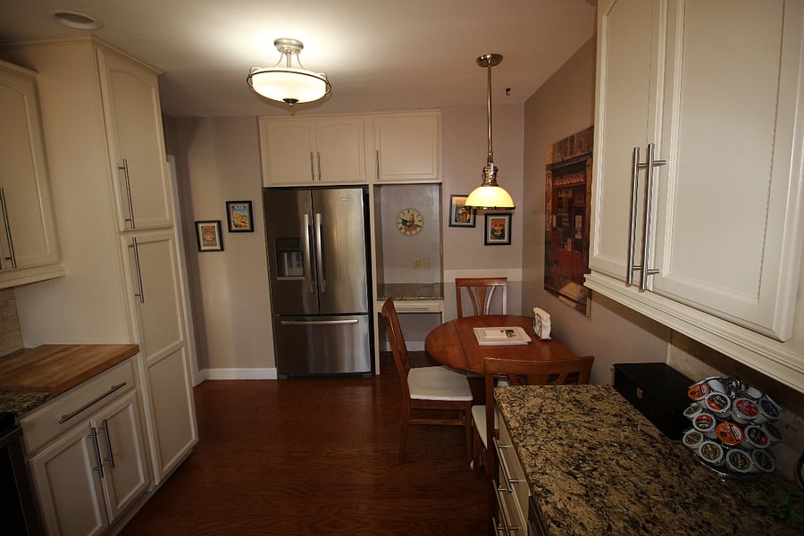 Large counter area for food preparation