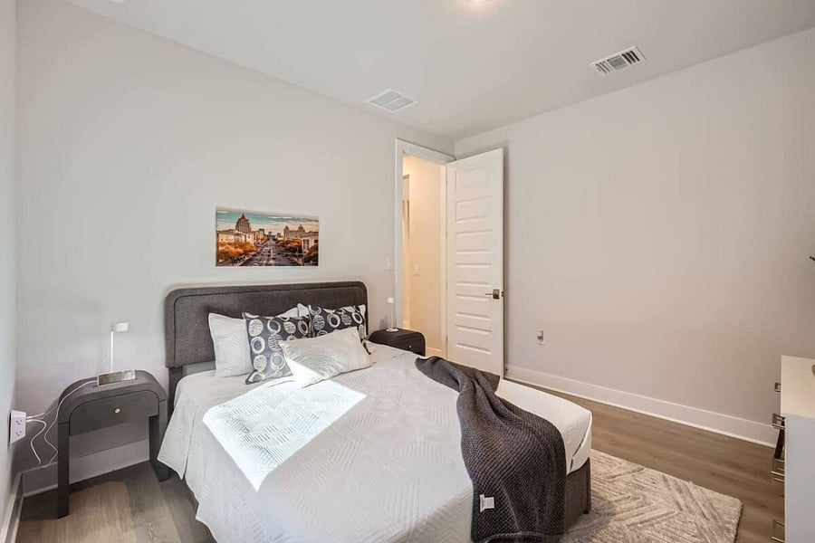 Furnished Finder property 669095_1 photo 3