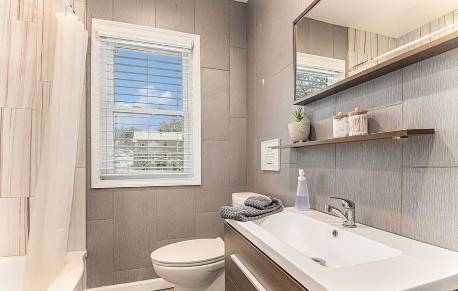 Upper Level Bathroom