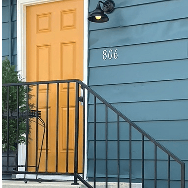 Charming entrance!