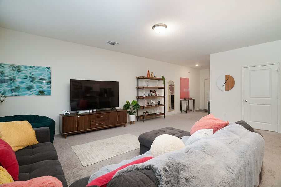 Furnished Finder property 669450_1 photo 3