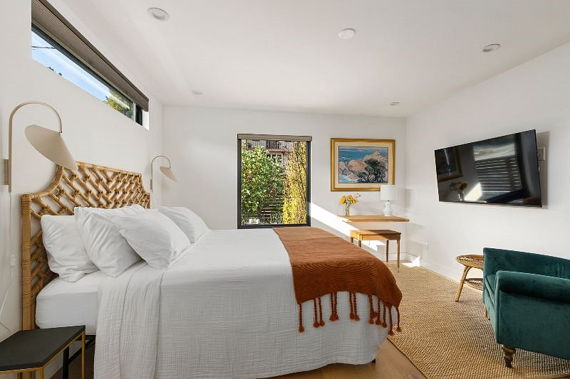 Furnished Finder property 669504_1 photo 9