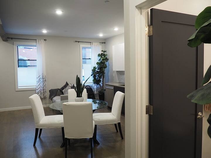Furnished Finder property 669617_1 photo 7