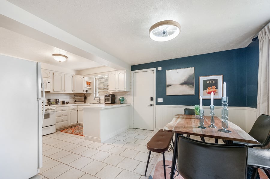 Furnished Finder property 669632_2 photo 9