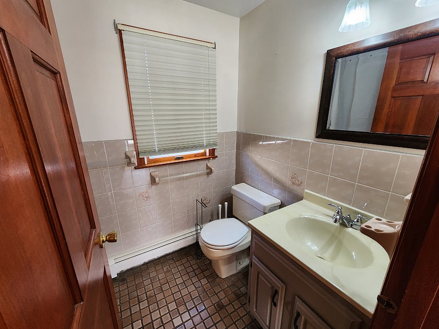 Full bath shared