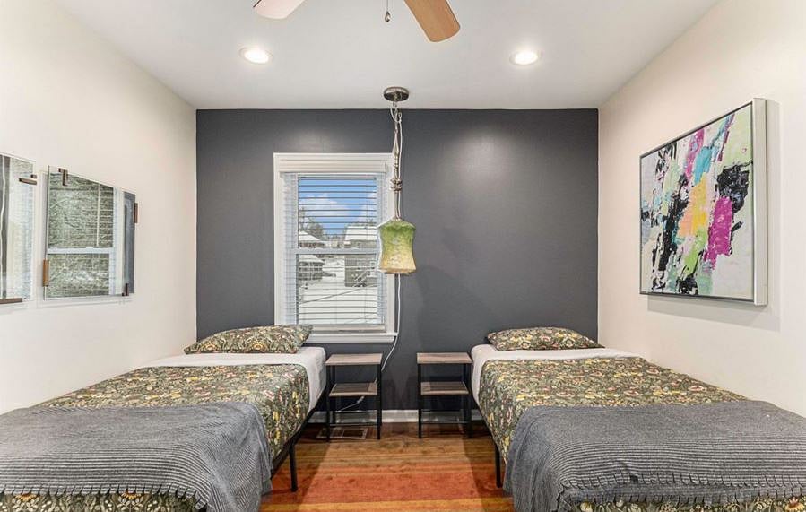Upper Level 2nd Bedroom