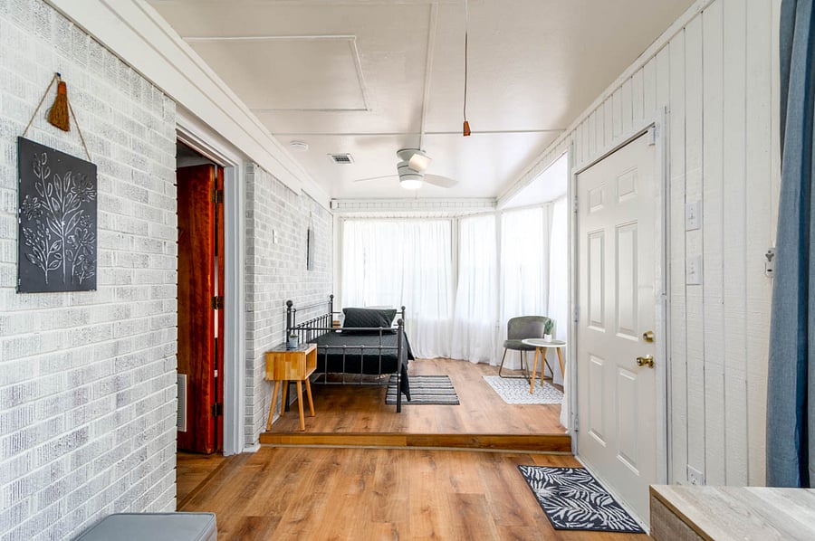 Bedroom 4: Sunroom