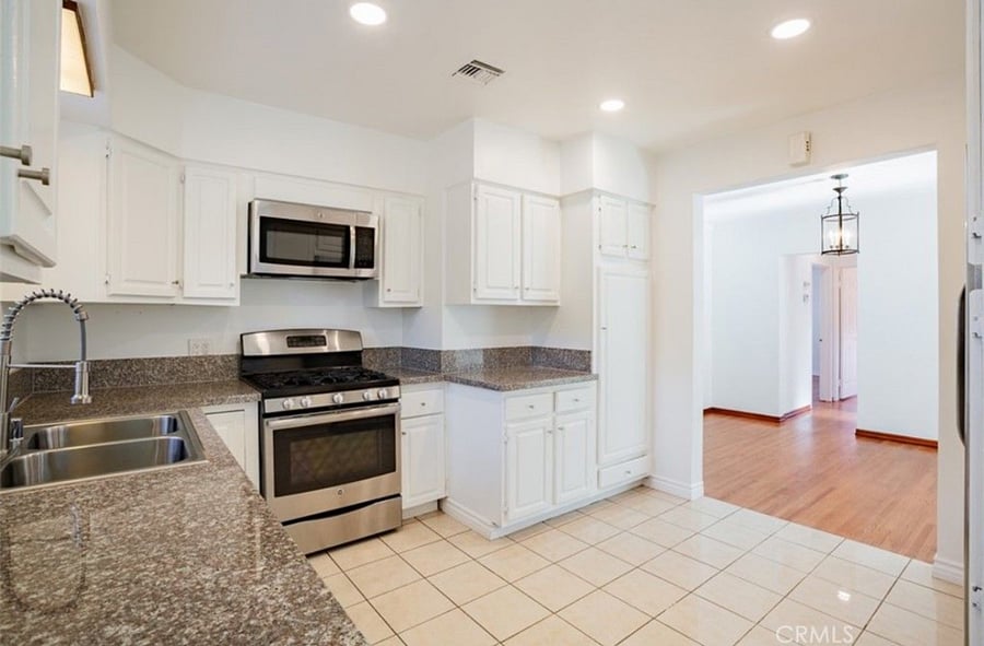 Furnished Finder property 669832_1 photo 4