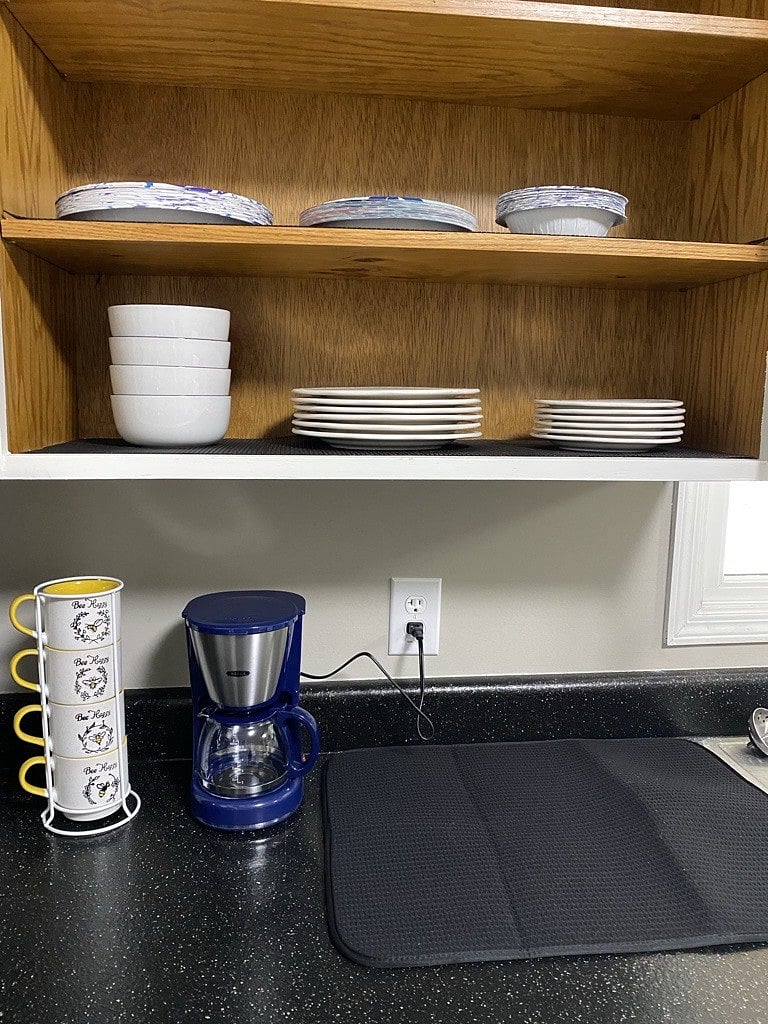 bowls, plates and coffee corner