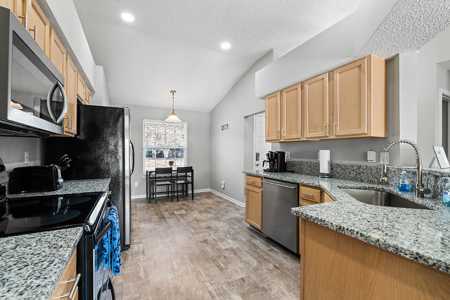 Furnished Finder property 669982_1 photo 7