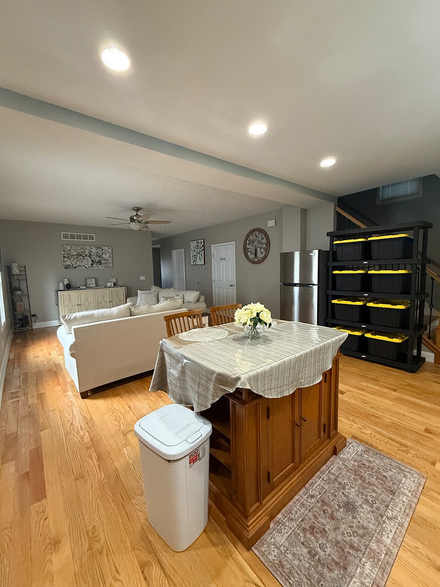 Kitchen Storage/2nd Refrigerator 