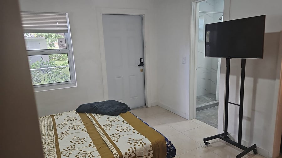 Furnished Finder property 670080_1 photo 5