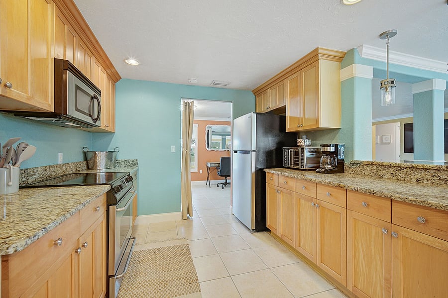 Furnished Finder property 670117_1 photo 7