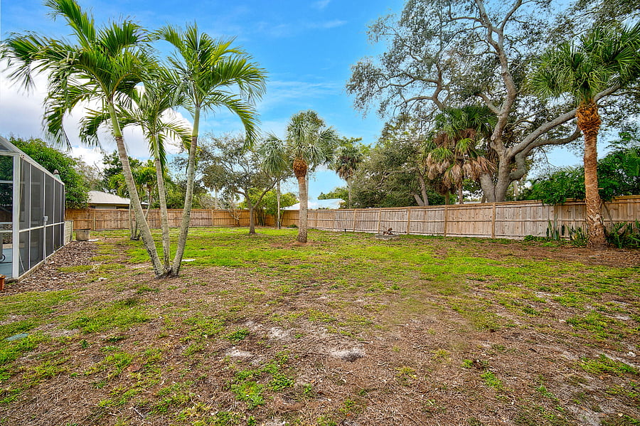 Furnished Finder property 670117_1 photo 32