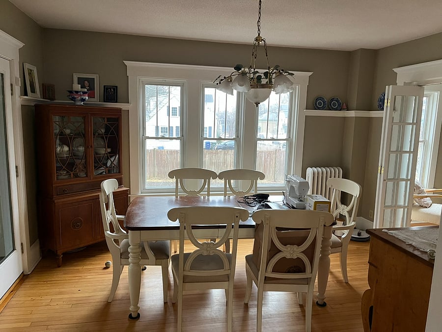 Shared dining room on 1st floor