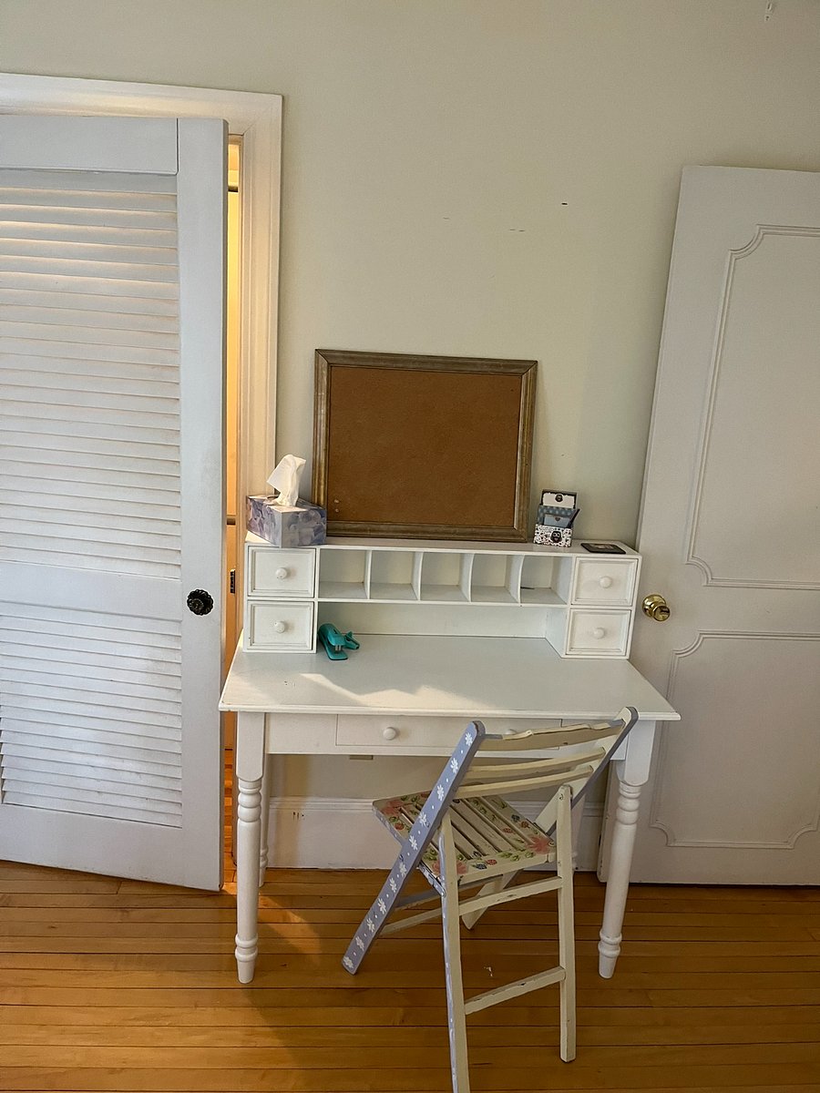 bedroom desk