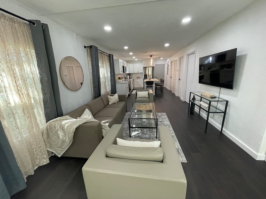Furnished Finder property 670160_2 photo 13