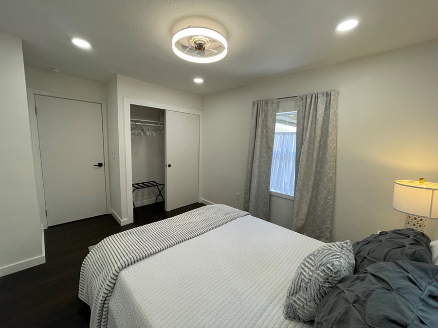 Furnished Finder property 670160_2 photo 23