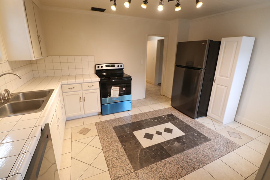 Furnished Finder property 670191_1 photo 4