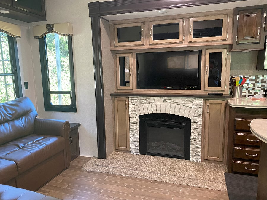 Furnished Finder property 670212_1 photo 3