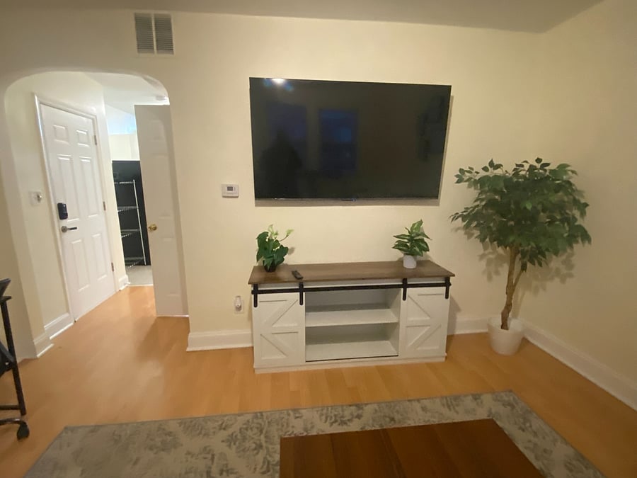 Furnished Finder property 670225_2 photo 8