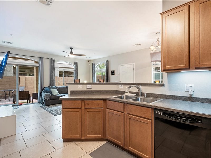 Furnished Finder property 670238_1 photo 8