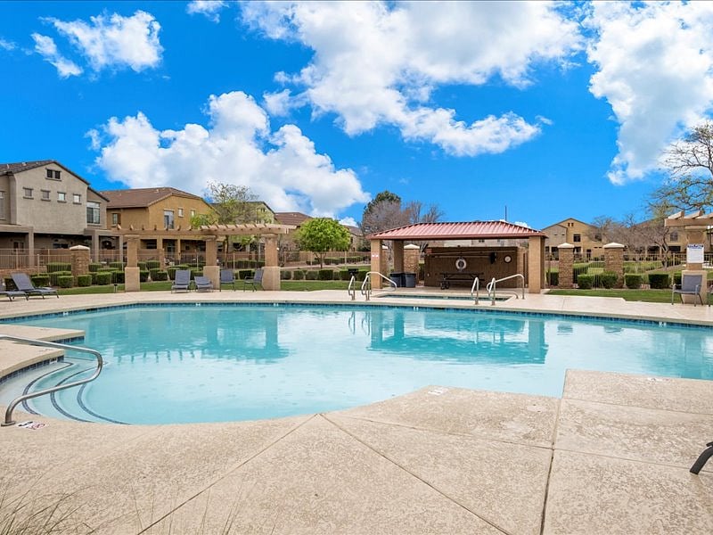 Furnished Finder property 670238_2 photo 15
