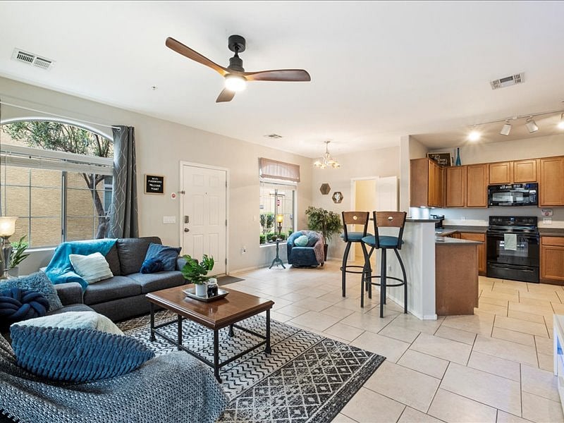 Furnished Finder property 670238_2 photo 5