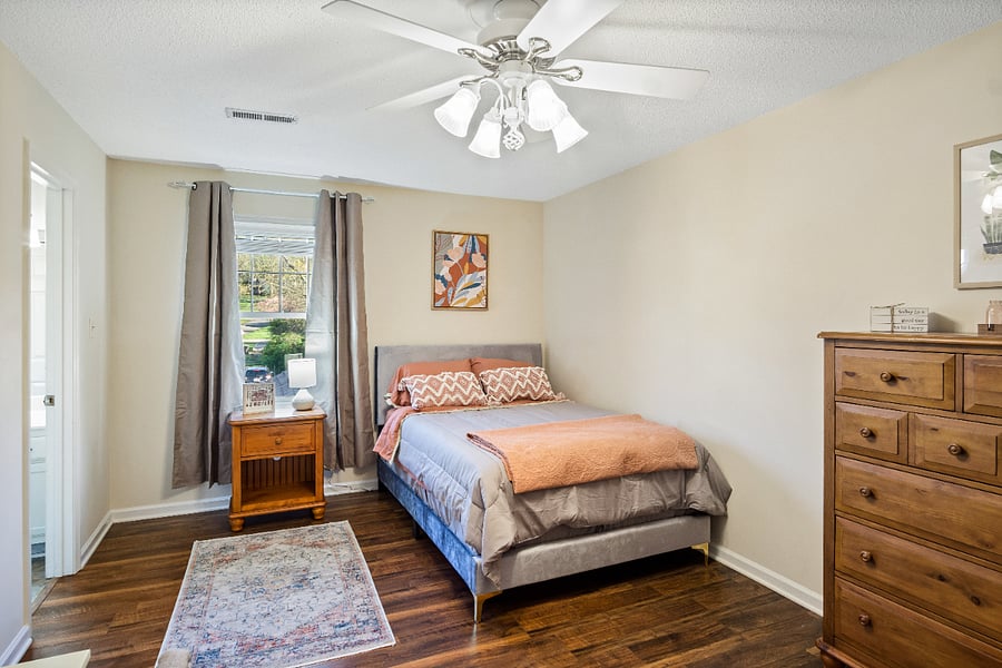 Furnished Finder property 670402_1 photo 33