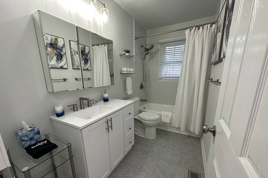Main Bathroom
