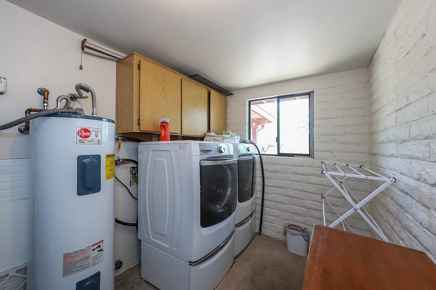 Full size washer & dryer & drying rack