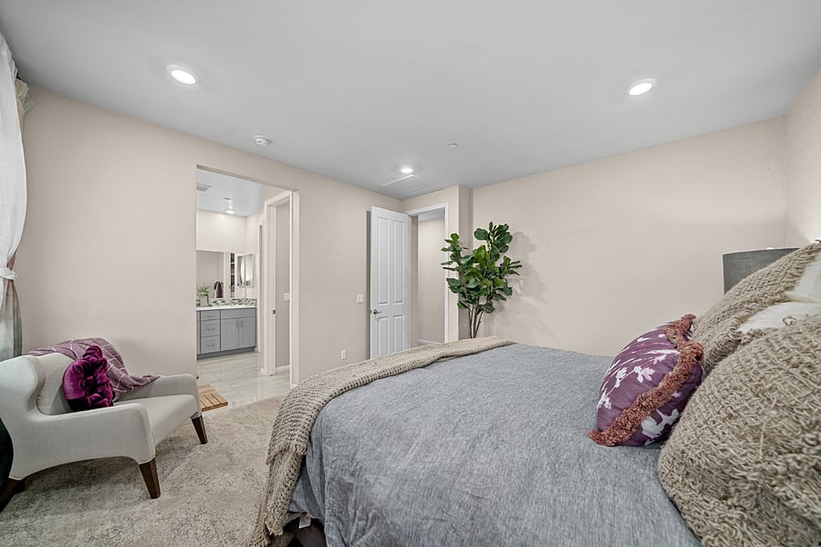 Furnished Finder property 670496_1 photo 14