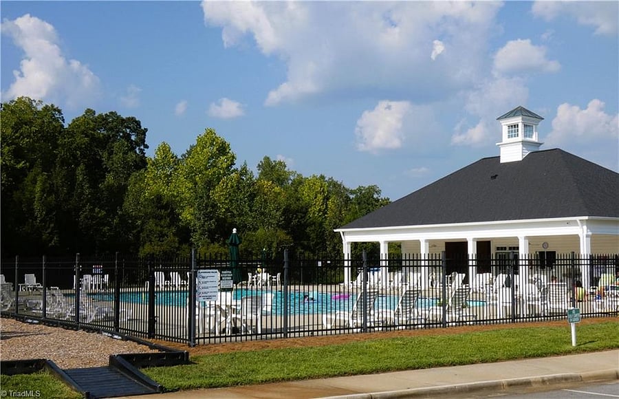 Furnished Finder property 670603_1 photo 13