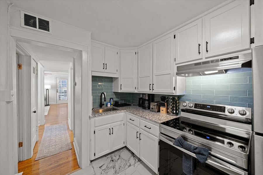 Furnished Finder property 670722_1 photo 17