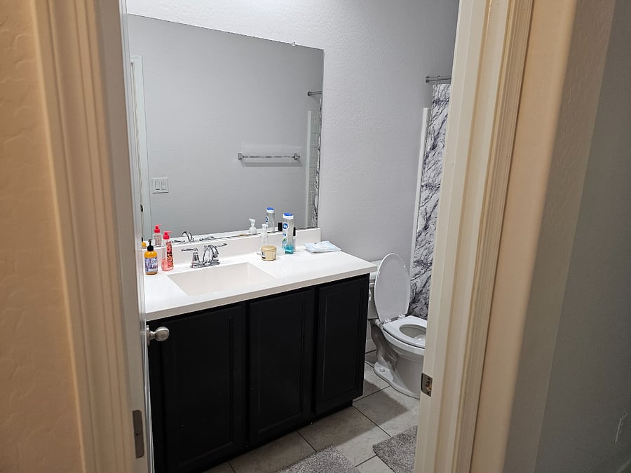 Guest Restroom