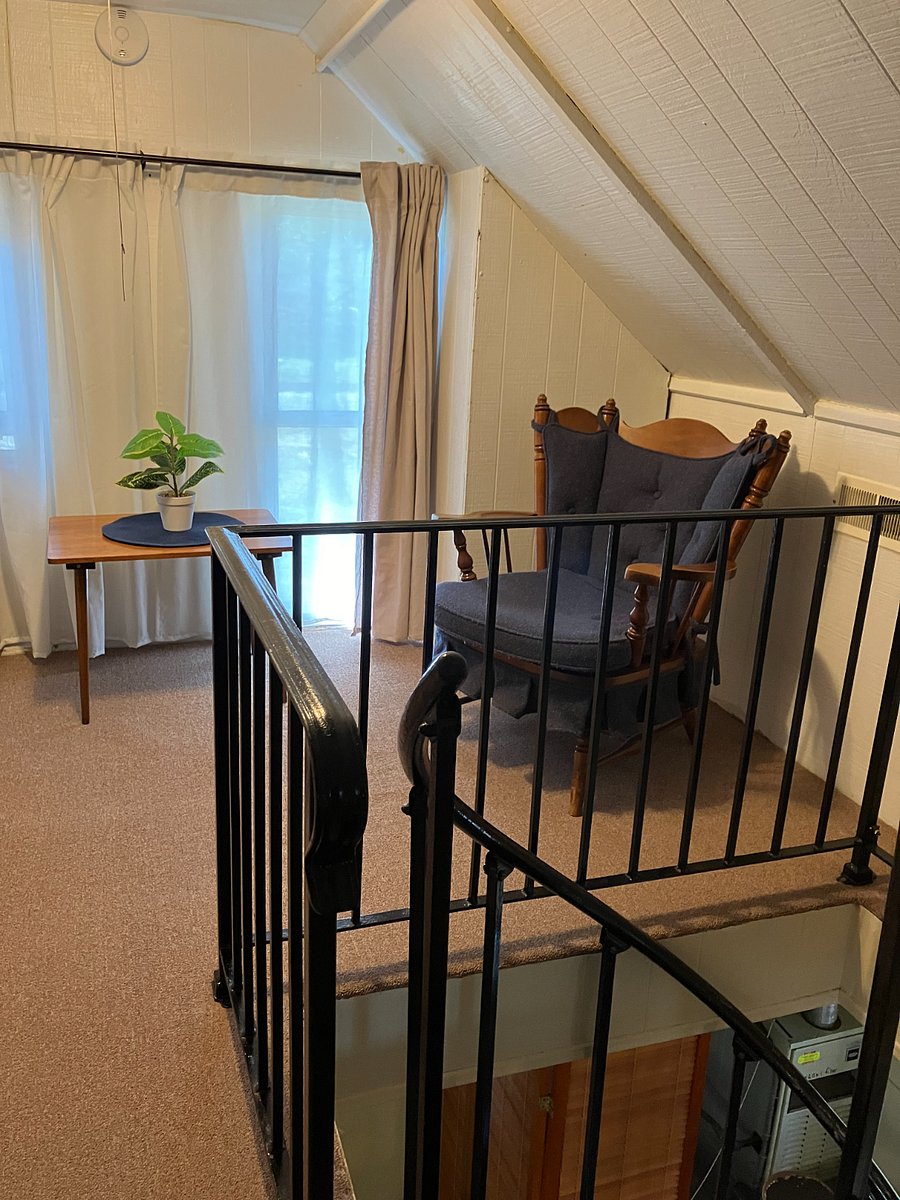 Sitting area in the attic bedroom.