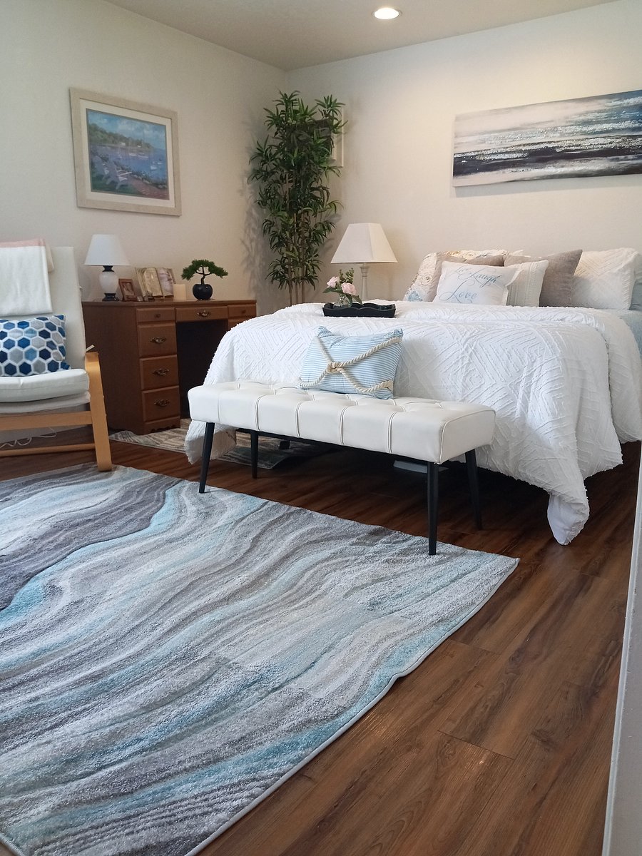 Large bedroom