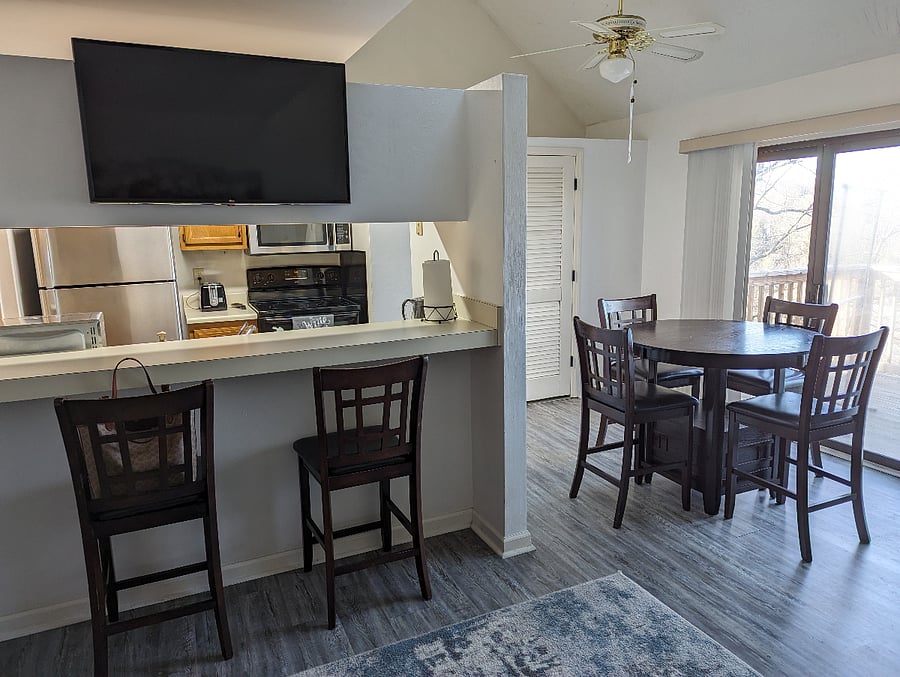 Dining Room/Bar