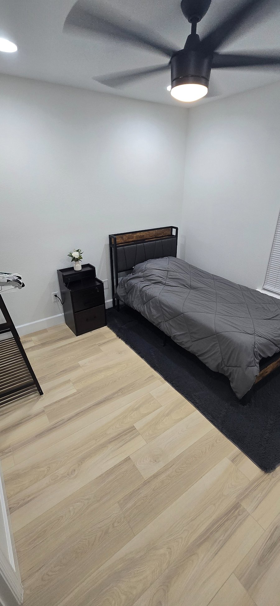 Furnished Finder property 670972_2 photo 3