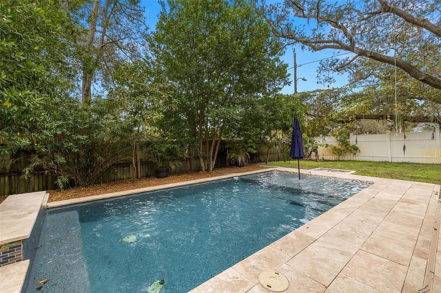 Furnished Finder property 670972_2 photo 9