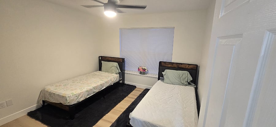 Furnished Finder property 670972_5 photo 3