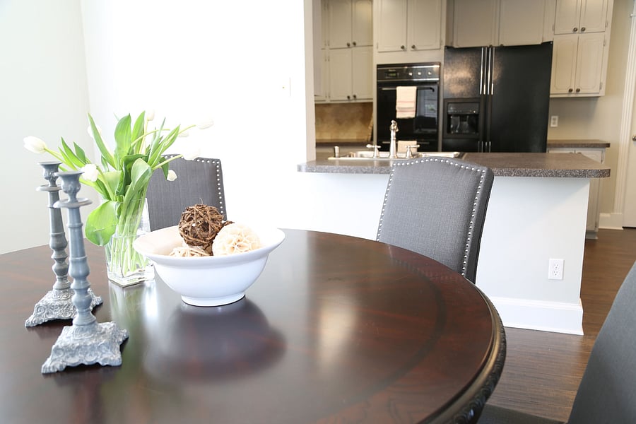 Kitchen/Dining Area