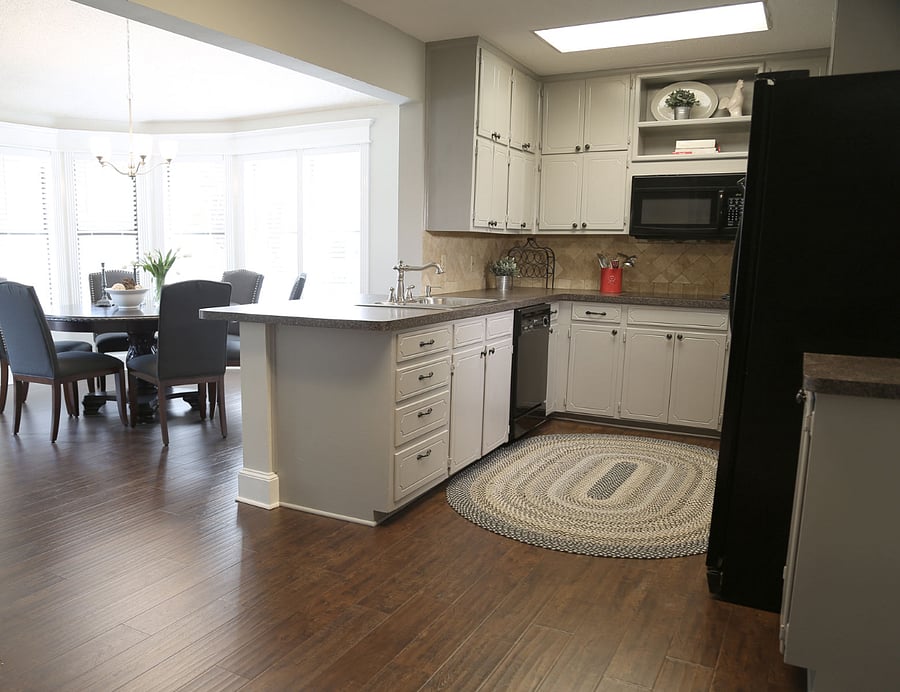 Kitchen/Dining Area