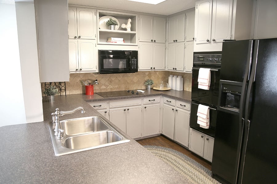 Kitchen/Dining Area