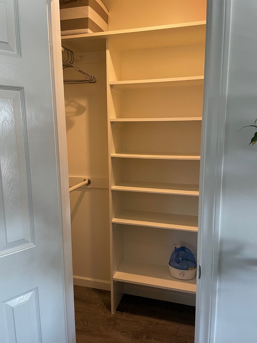 Walk in closet