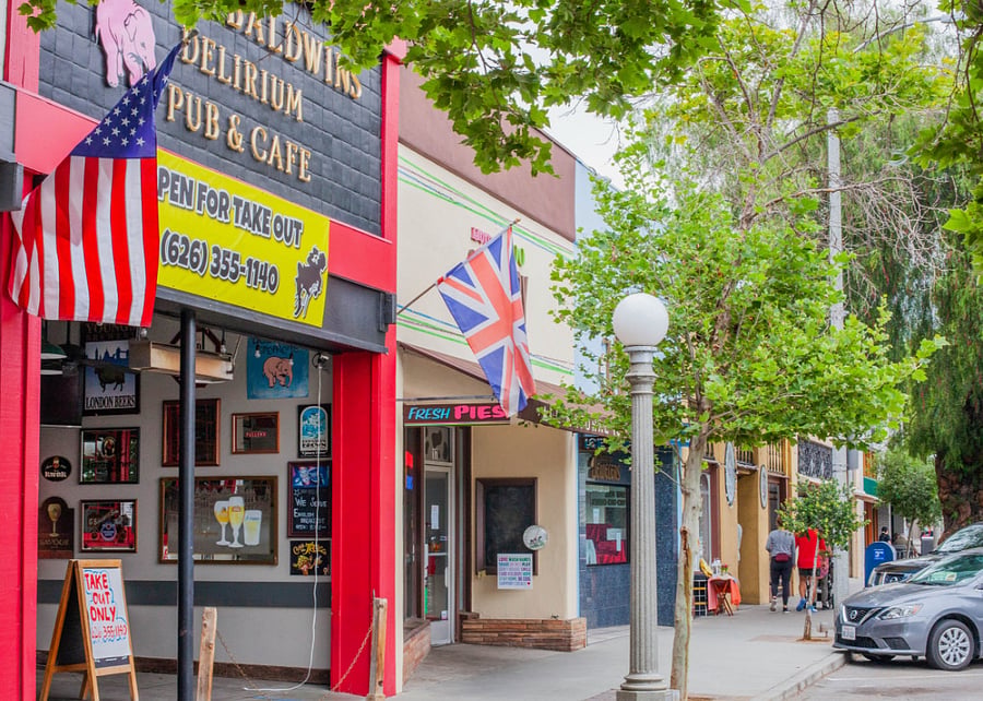 Quaint downtown within easy walking distance