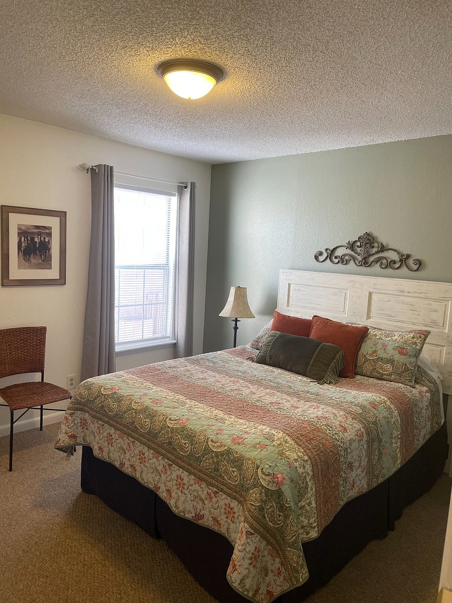 Furnished Finder property 671200_1 photo 14