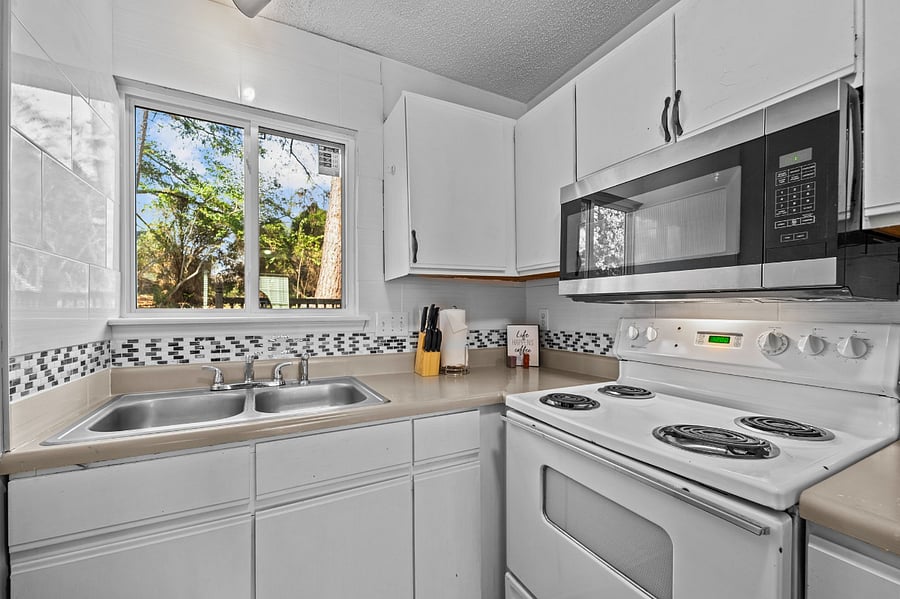 Furnished Finder property 671235_2 photo 10