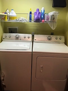Laundry area in the kitchen.
Bring your own laundry soap.   D/t extremely high time use fees laundry cannot be done between the hours of 4-8 on weekdays as it is the highest tier for service.  Weekends any time is fine.  You also cannot do laundry every day or every other as that is not necessary for anyone to do that.  So please use only full loads.   Our tenuous earthly environment and mother nature will thank you for that.