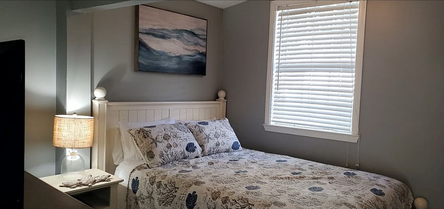 Queen bed